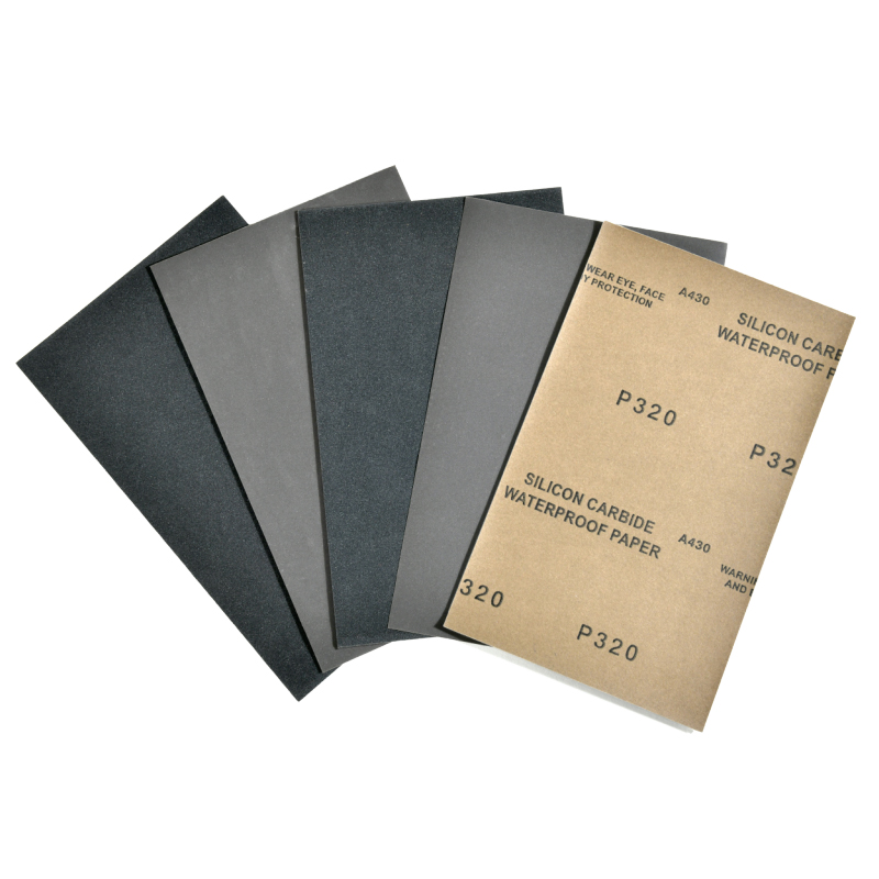 घुमावदार सतहों को पीसने के लिए जल प्रतिरोधी सैंडपेपर डिस्क आदर्श क्यों है?